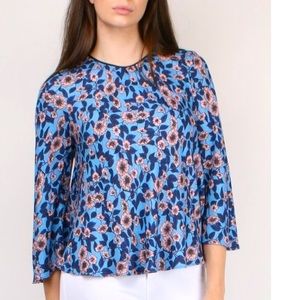 NWT Smythe Bardot periwinkle Blue and Pale Pink Floral Blouse - size Small